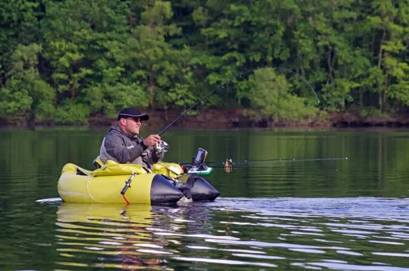 Pêche en float-tube en lac : tout ce qu’il faut savoir